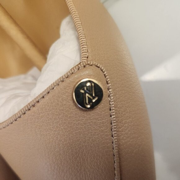 Naturalizer Georgia Pumps. NIB. Blush is the color. Size 6.5 - Picture 6 of 12